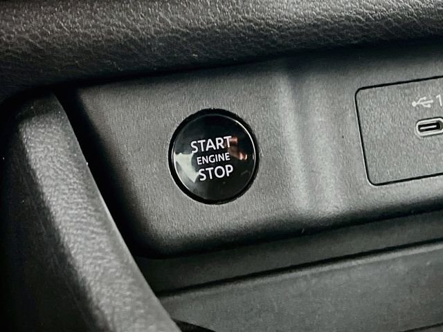 2025 Nissan Rogue SV - Photo 16
