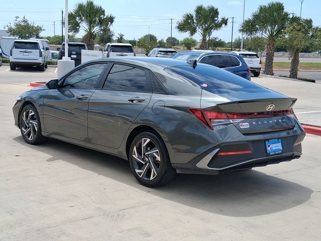 Certified Used 2025 Gray Hyundai SEL Sport image 4