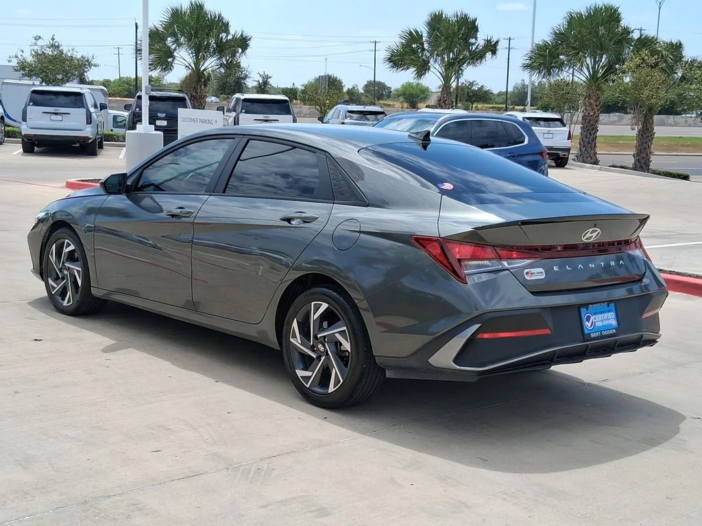 Certified Used 2025 Gray Hyundai SEL Sport image 4