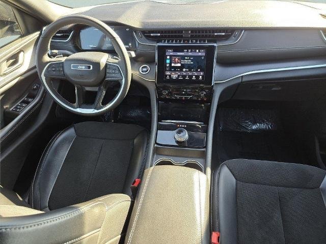 Used 2024 Bright White Clearcoat Jeep  image 31