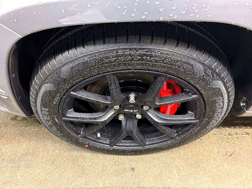 Used 2019 Billet Metallic Jeep SRT image 16