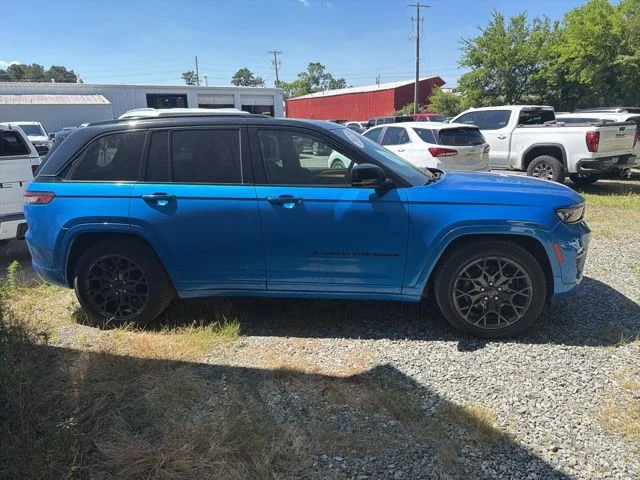 Used 2023 Blue Jeep Summit Reserve 4xe image 12