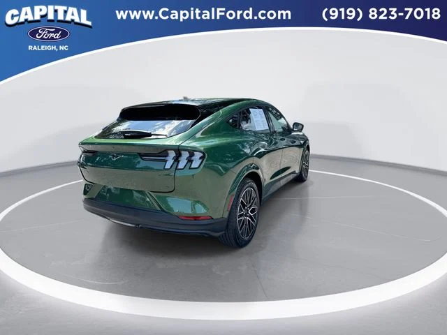 Used 2025 Green Ford Premium image 8
