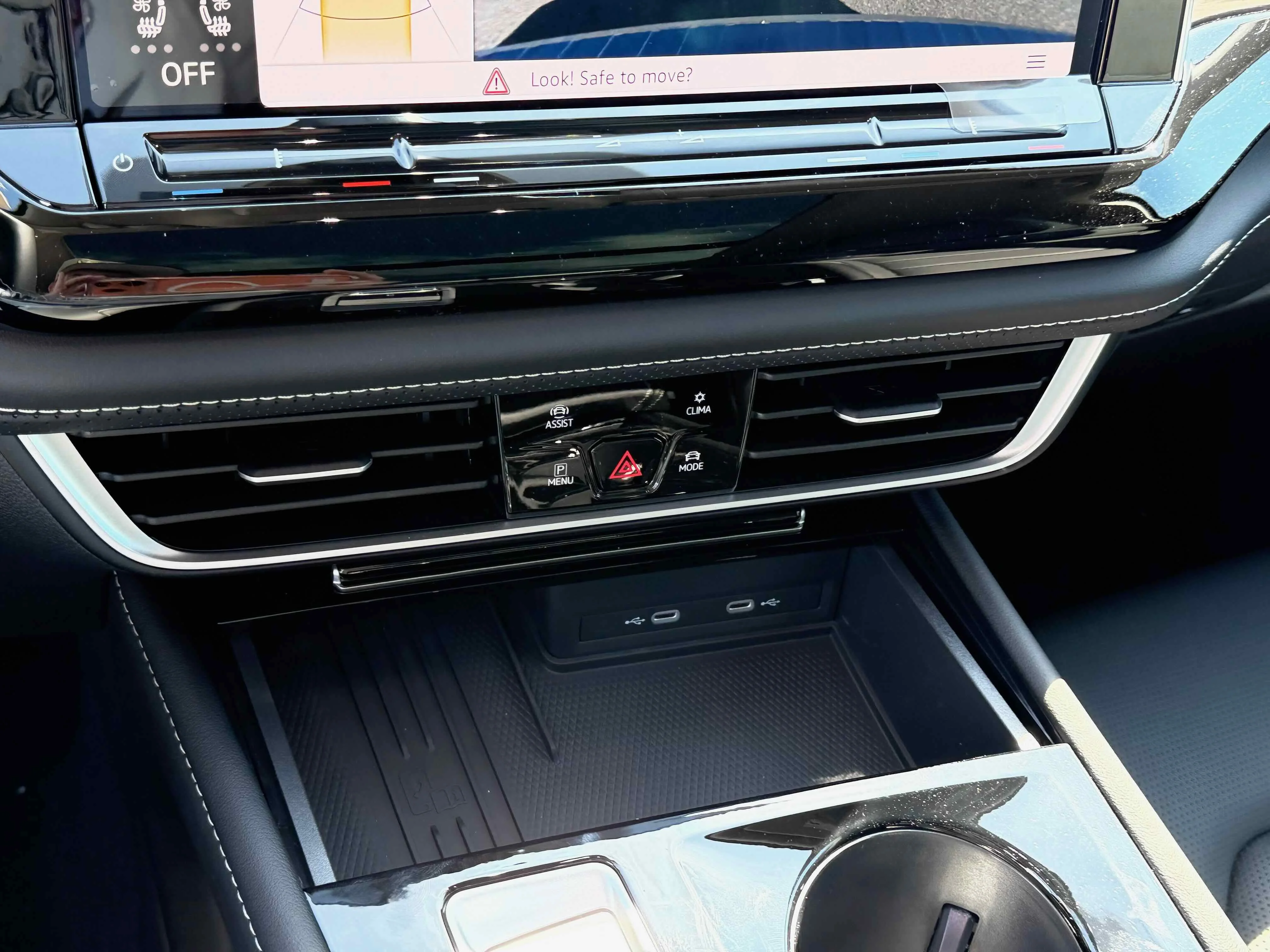 New 2026 Deep Black Volkswagen 2.0T SEL image 23
