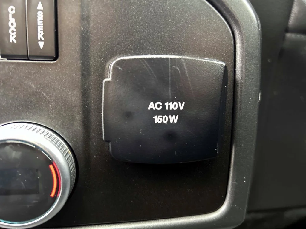 Used 2021 White Metallic Ford Limited image 23