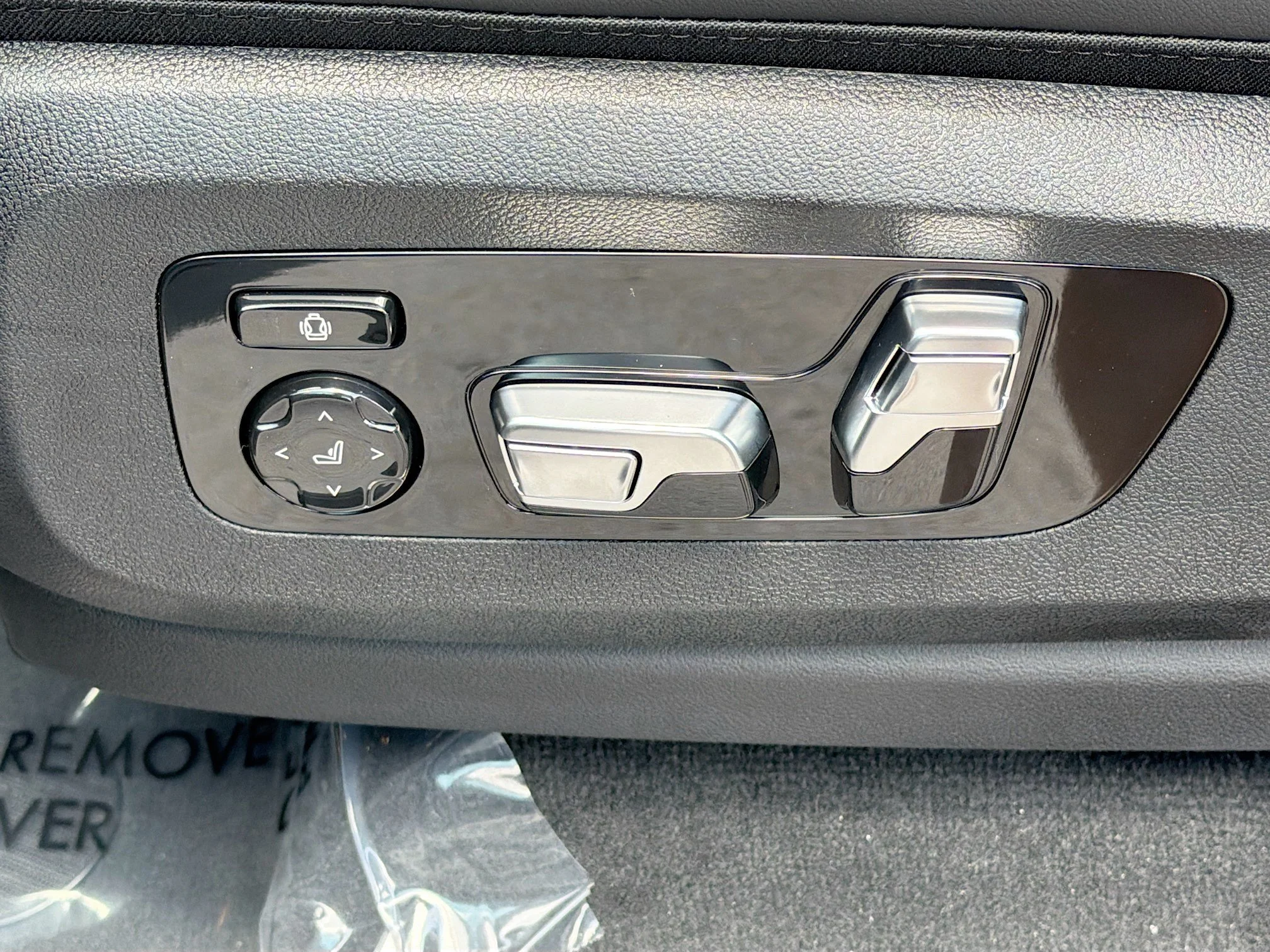 New 2026 Brooklyn Grey Metallic BMW xDrive50e image 24