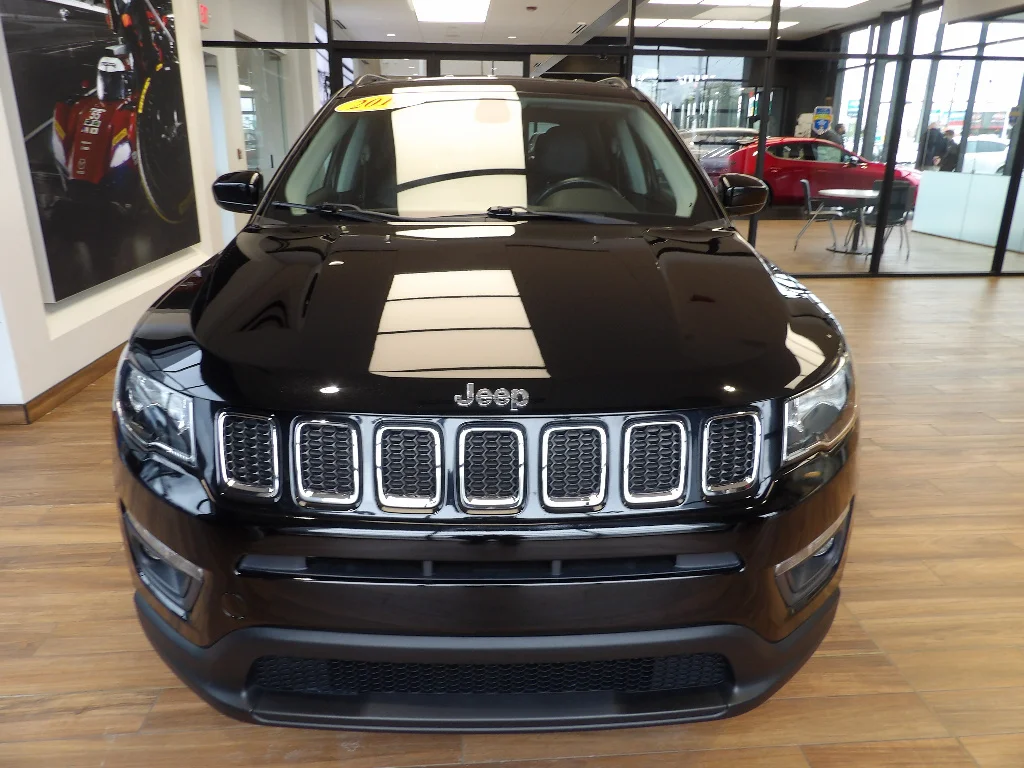Used 2018 Jeep Compass Latitude with VIN 3C4NJDBB1JT307903 for sale in Cleveland, OH