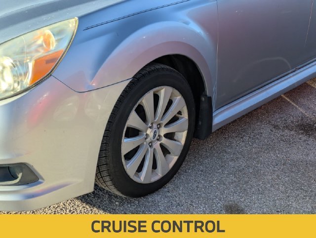 Used 2012 Silver Subaru 2.5i image 6