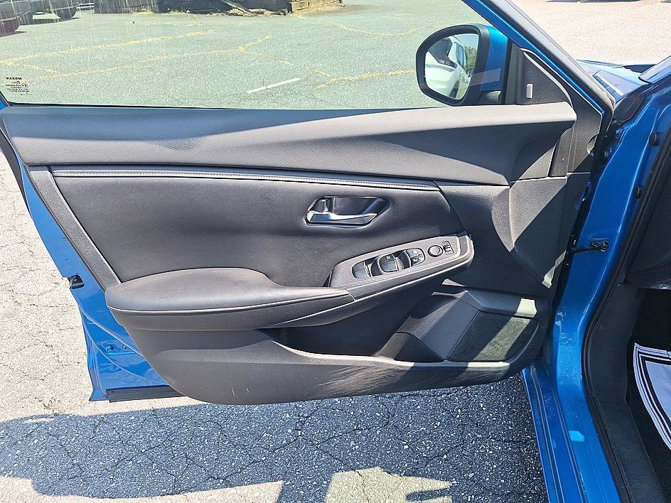 Used 2020 Electric Blue Metallic Nissan SV image 9