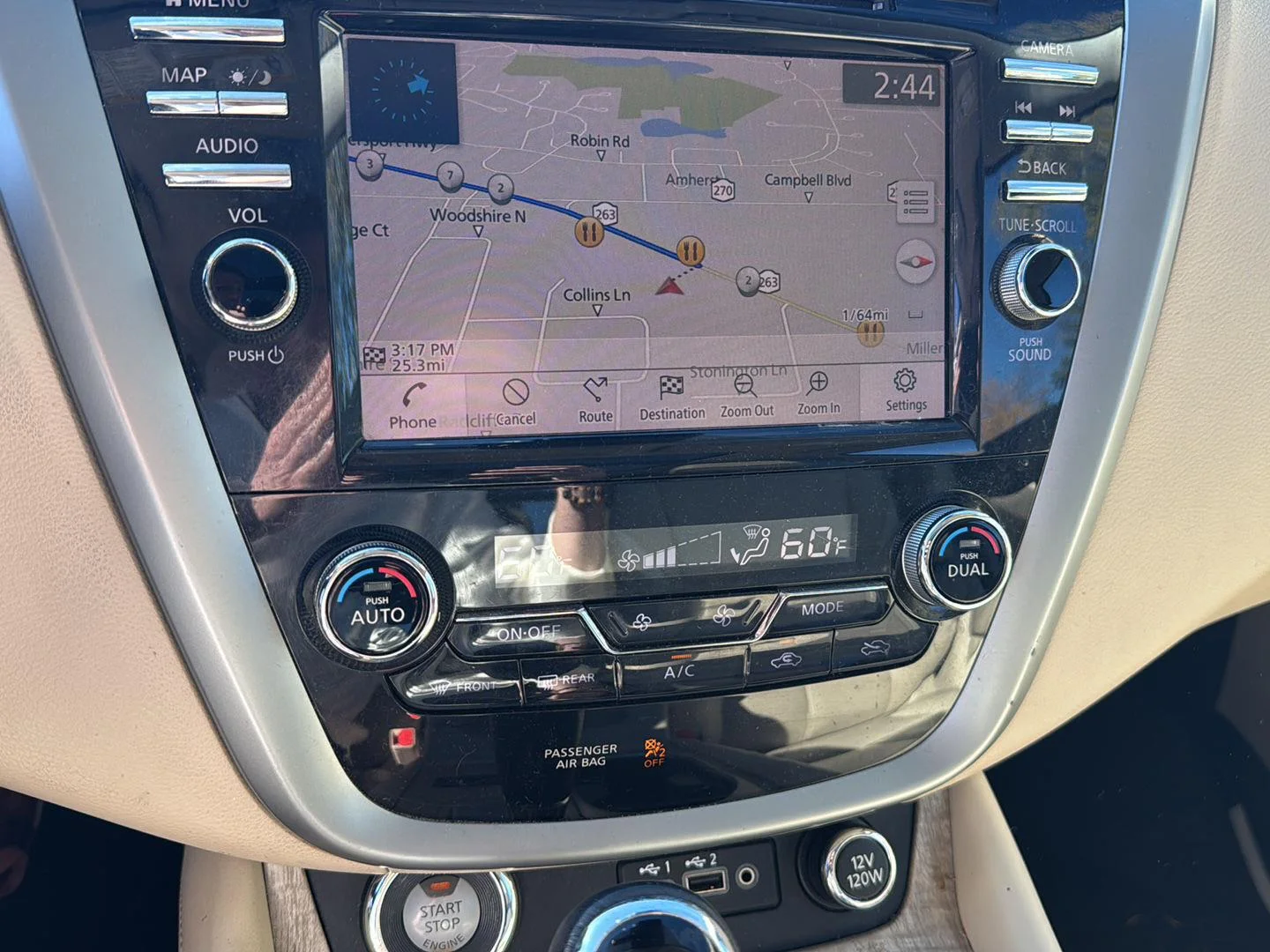 Used 2019 Pearl White Tricoat Nissan SL image 7
