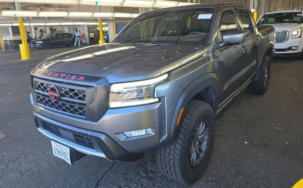 2023 Nissan Frontier PRO-4X Crew Cab 4X4's photo