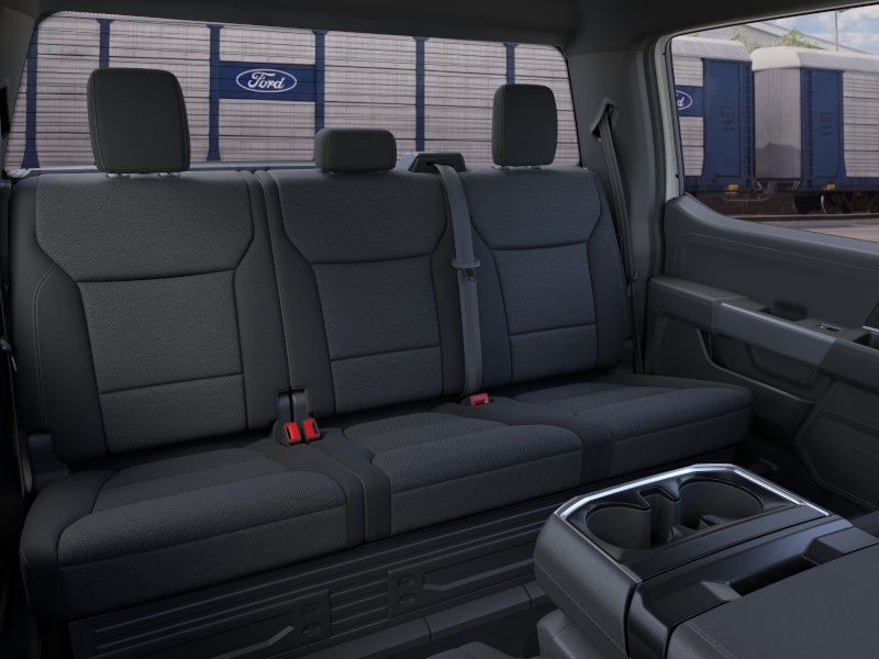 New 2026 Oxford White Ford XLT image 11