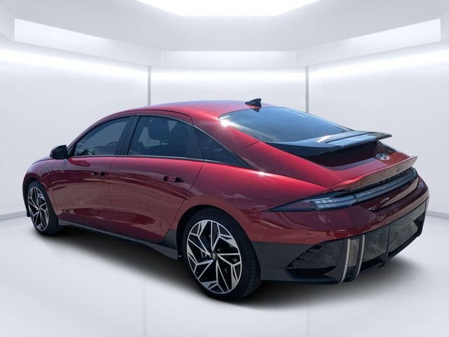Used 2024 Red Hyundai SEL image 5