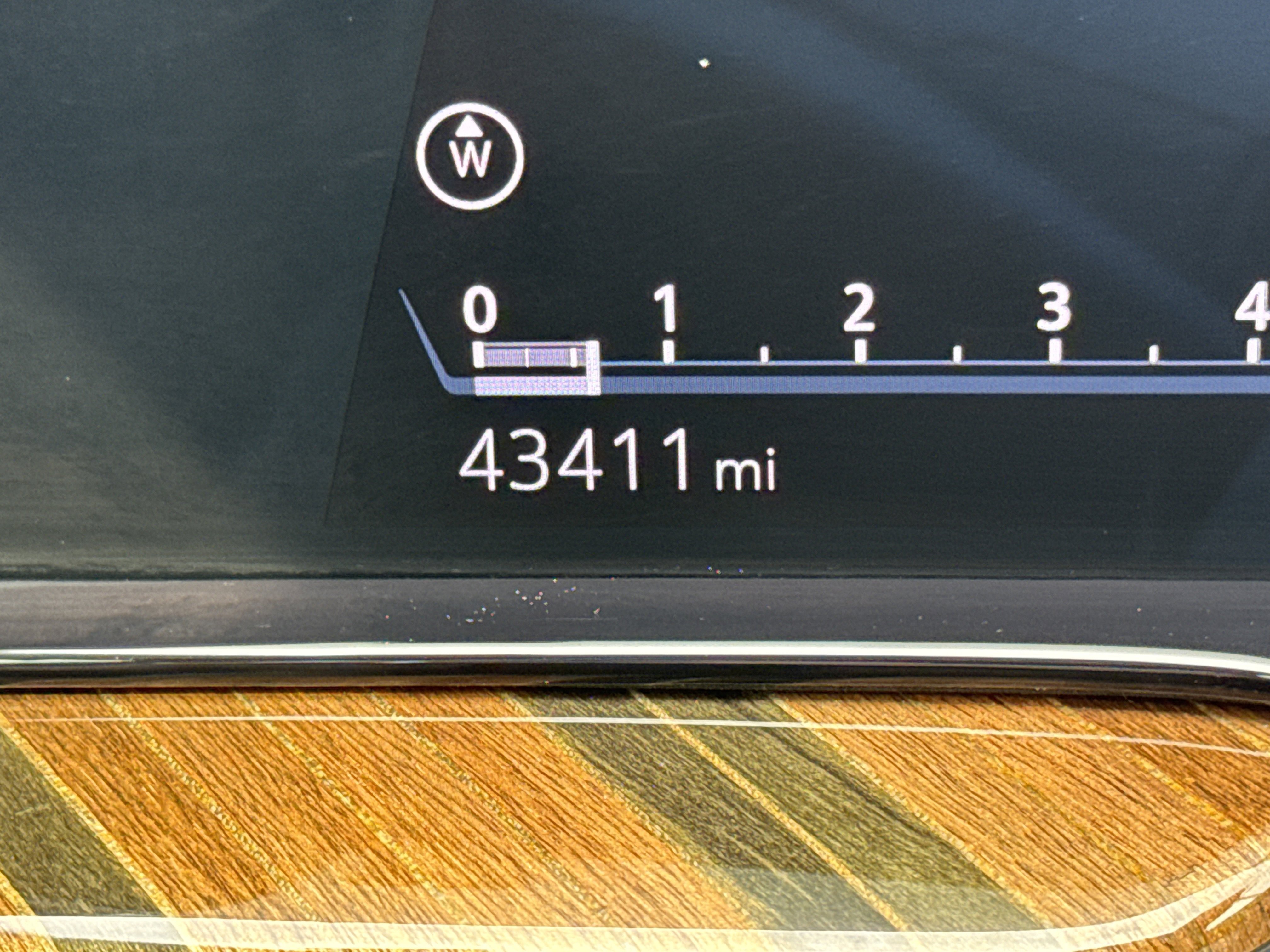 Used 2023 Sandstone Metallic Cadillac Sport Platinum image 24