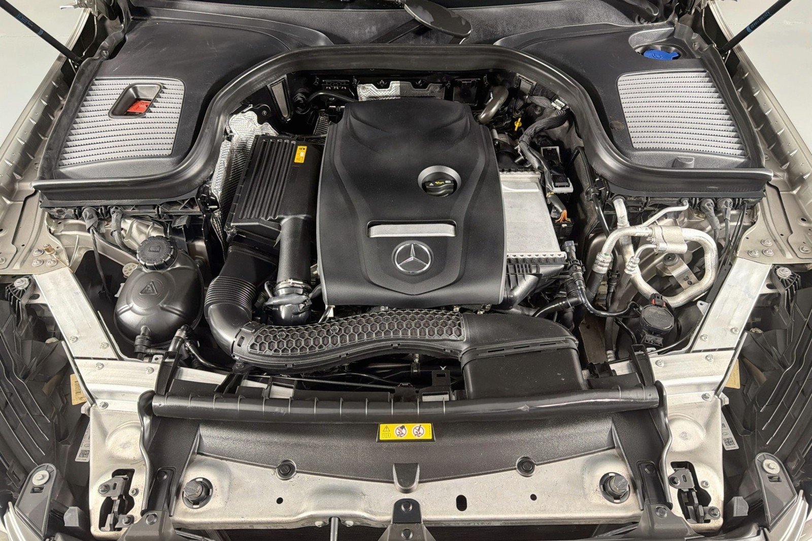 Used 2019 Mojave Silver Metallic Mercedes-Benz 300 image 10