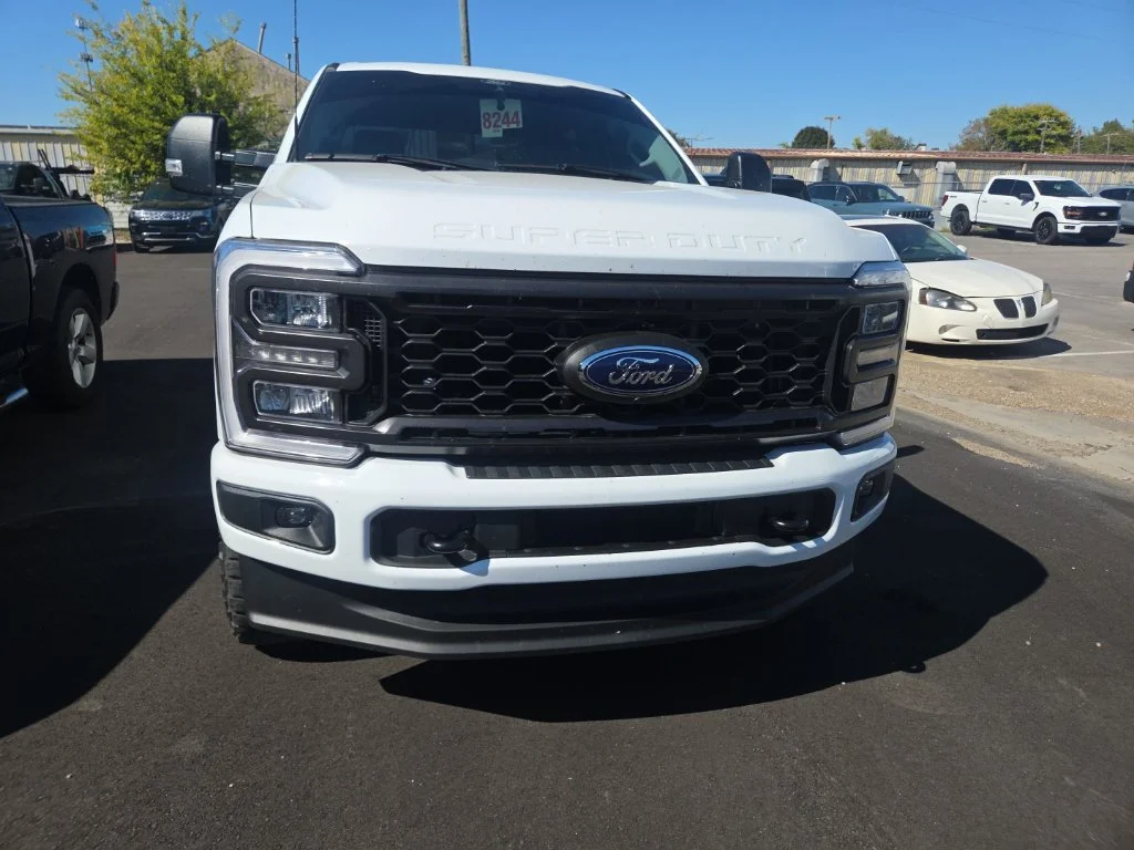 Certified Used 2024 White Ford XL image 2