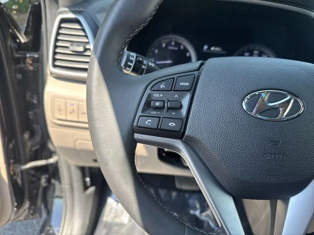 Used 2020 Black Hyundai Ultimate image 17