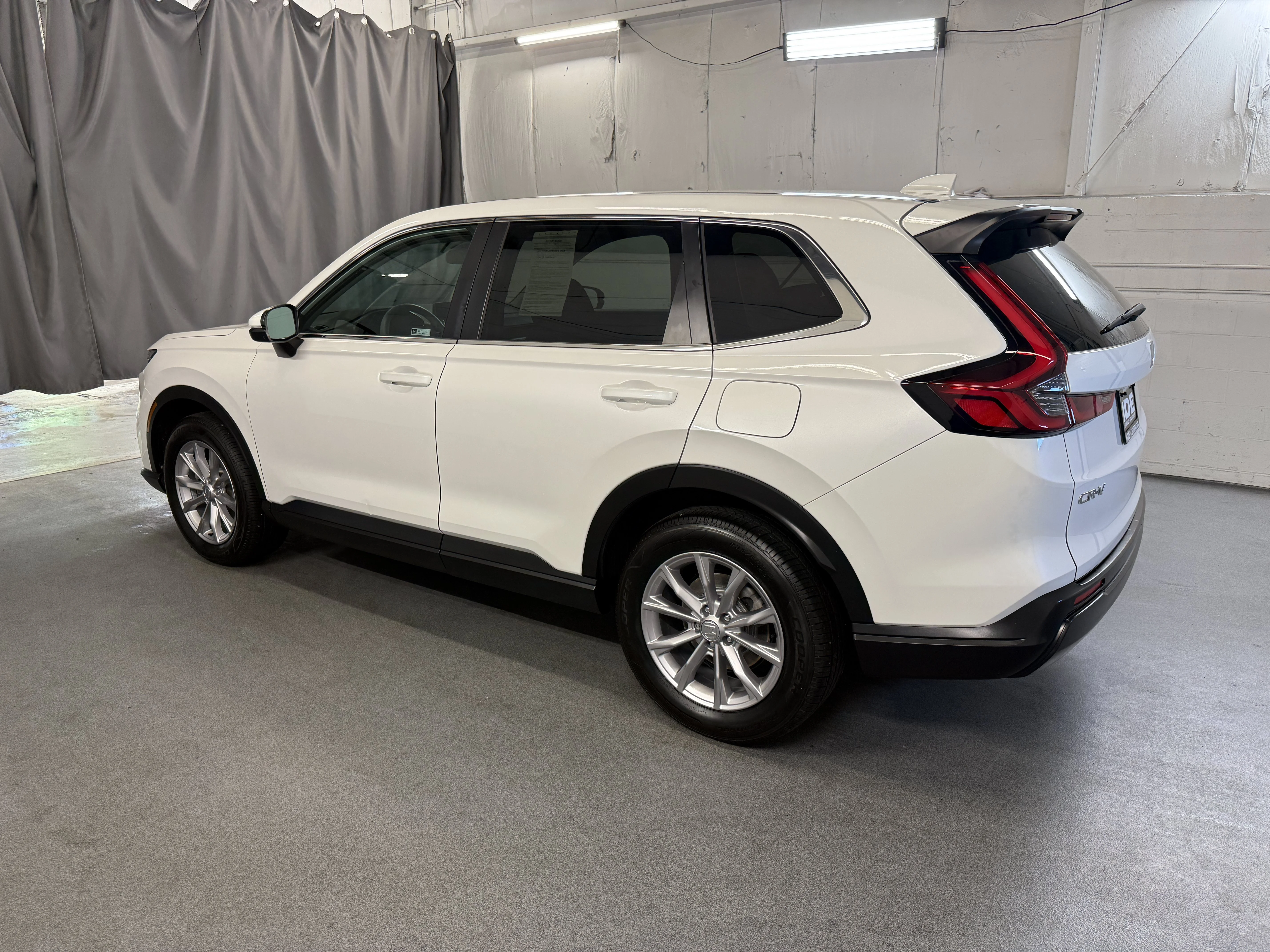 Certified Used 2024 Platinum White Pearl Honda EX image 6