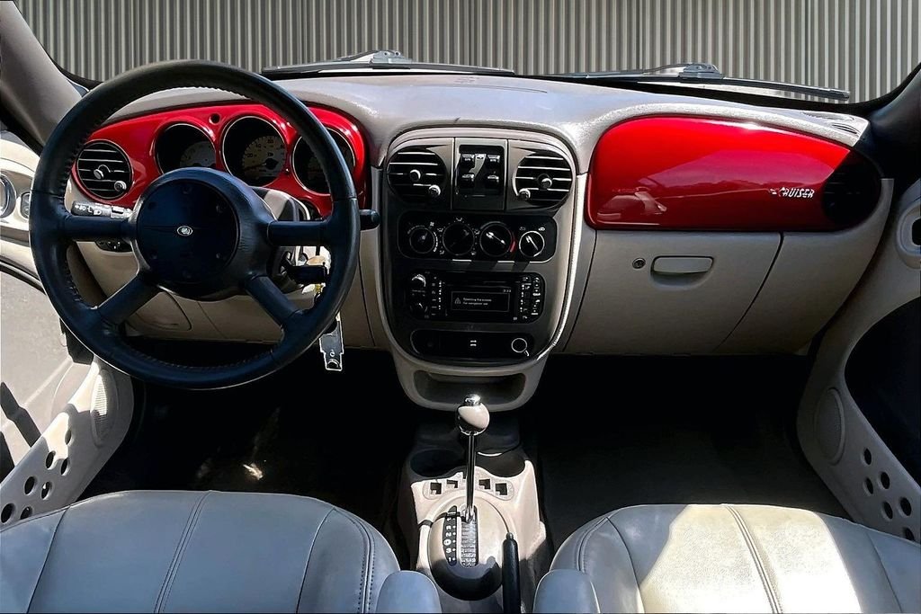 Used 2005 Red Chrysler Touring image 17