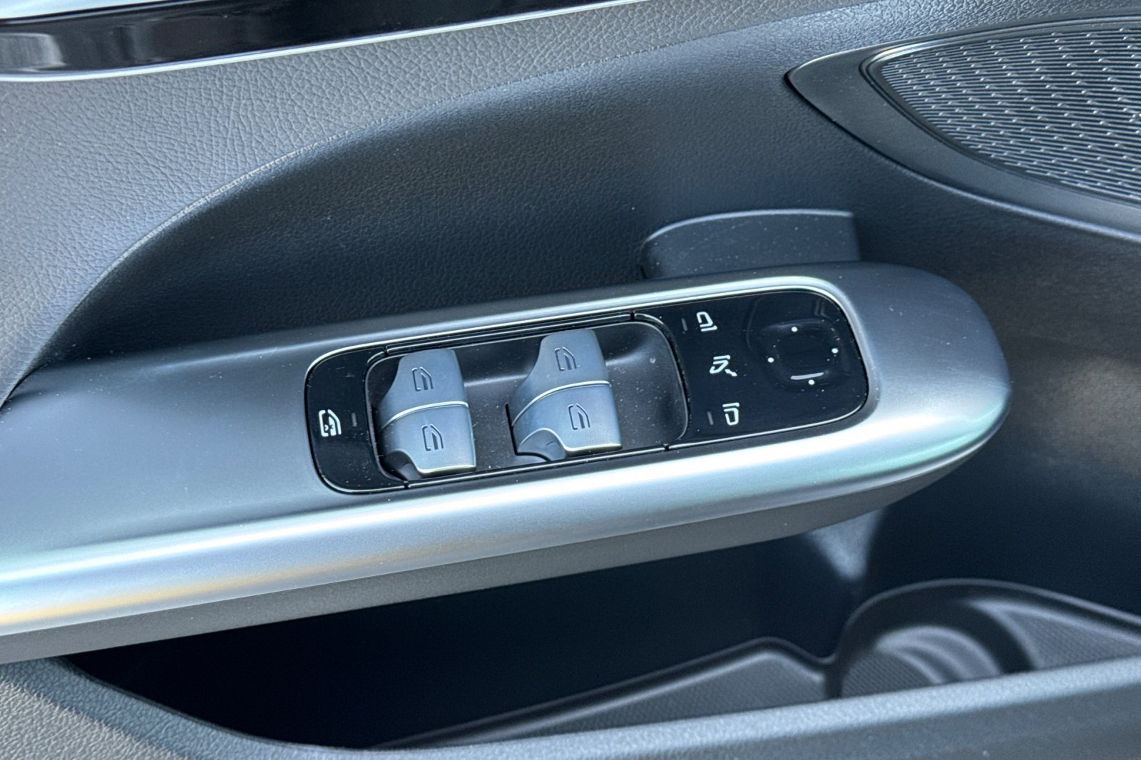 New 2026 Obsidian Black Metallic Mercedes-Benz C 300 image 25
