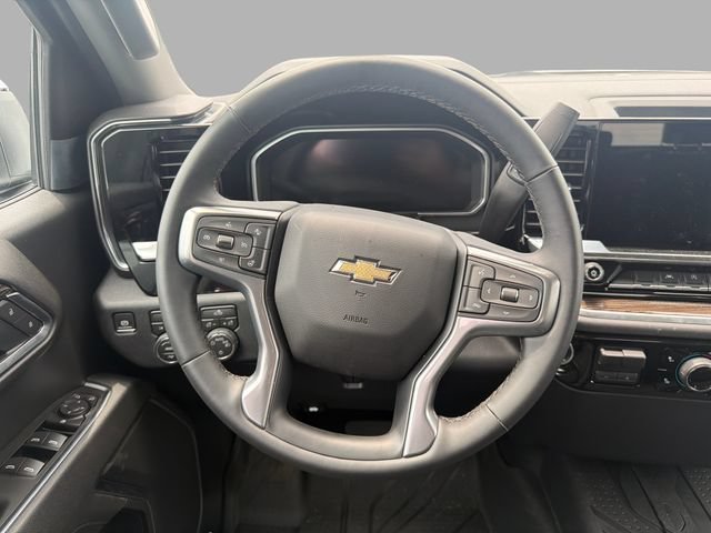 New 2026 Summit White Chevrolet LT image 9