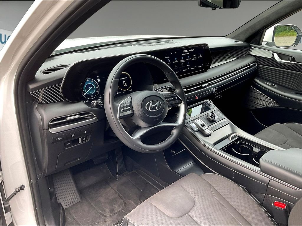 Used 2024 White Hyundai Calligraphy Night Edition image 8