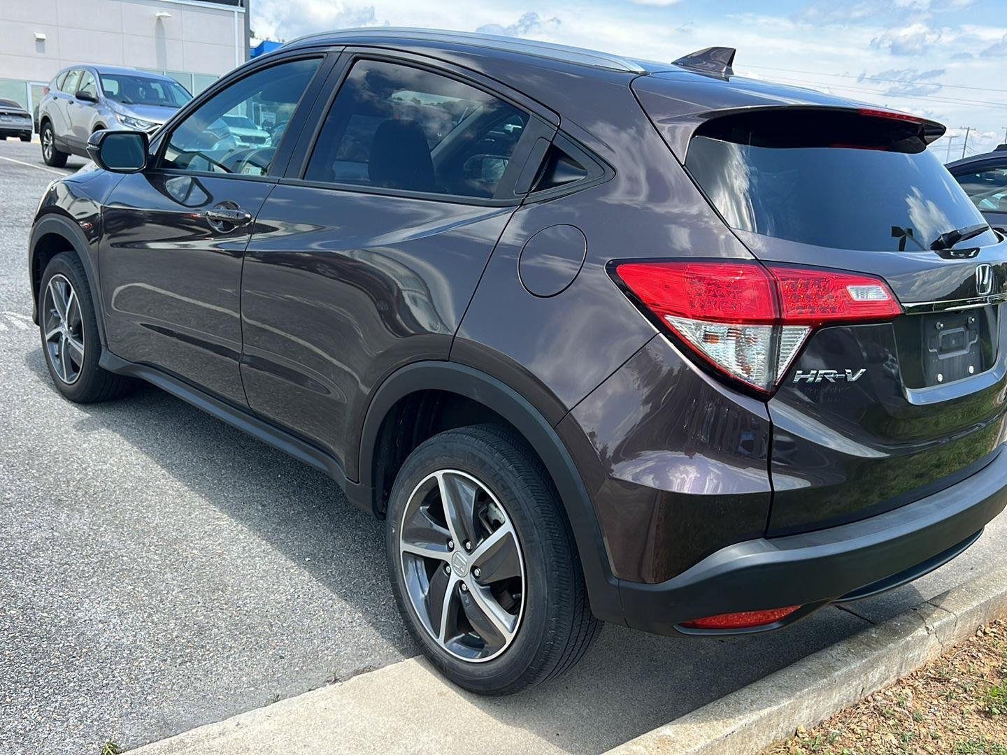 Used 2021 Midnight Amethyst Metallic Honda EX image 3