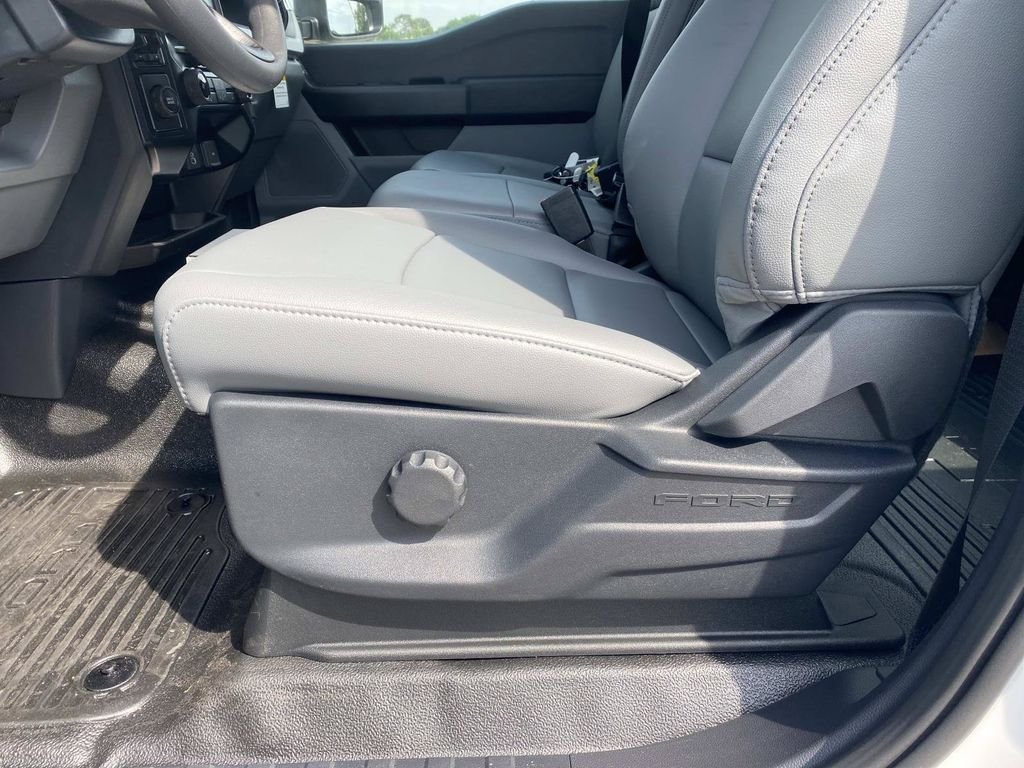 New 2026 Oxford White Ford F-350® XL image 12