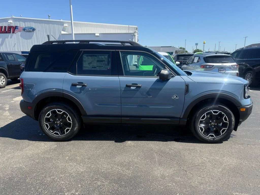 New 2026 Azure Gray Metallic Tri-Coat Ford Outer Banks® image 2