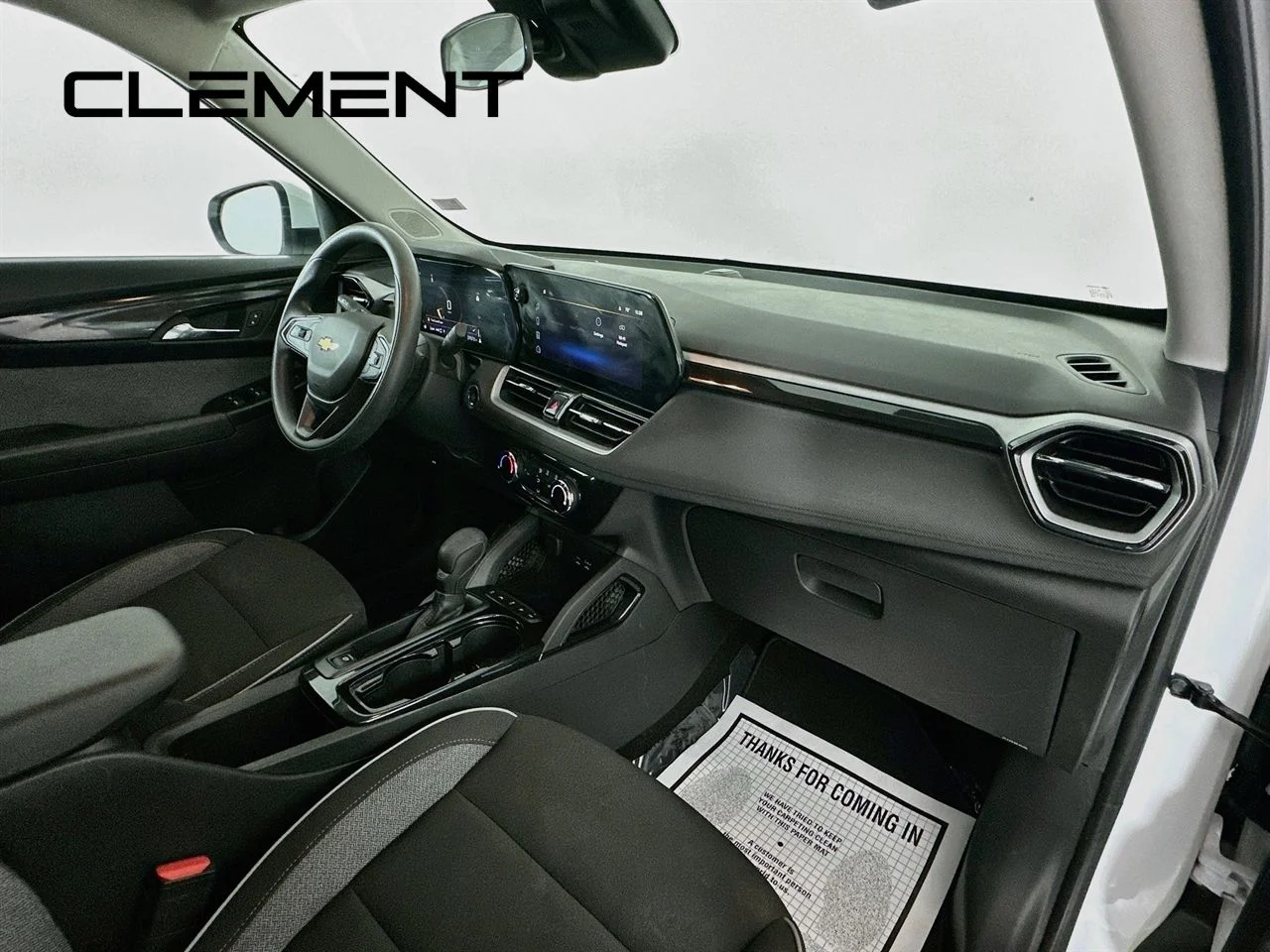 Certified Used 2025 Summit White Chevrolet LT image 32