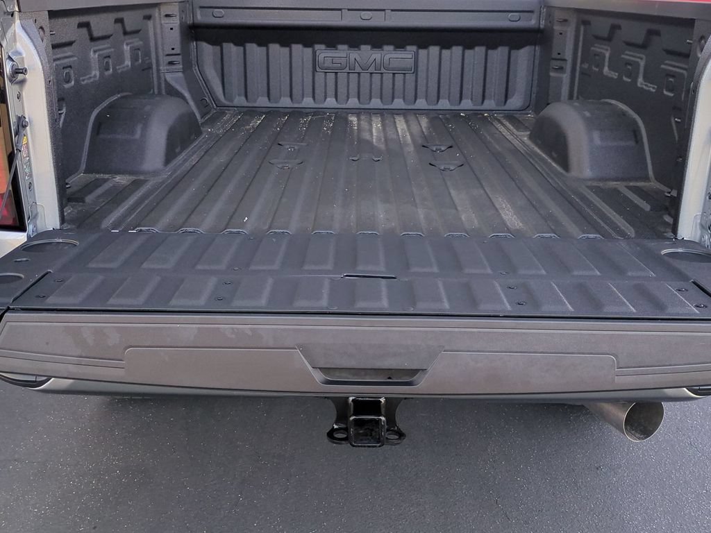 New 2026 Sterling Metallic GMC Denali Ultimate image 28