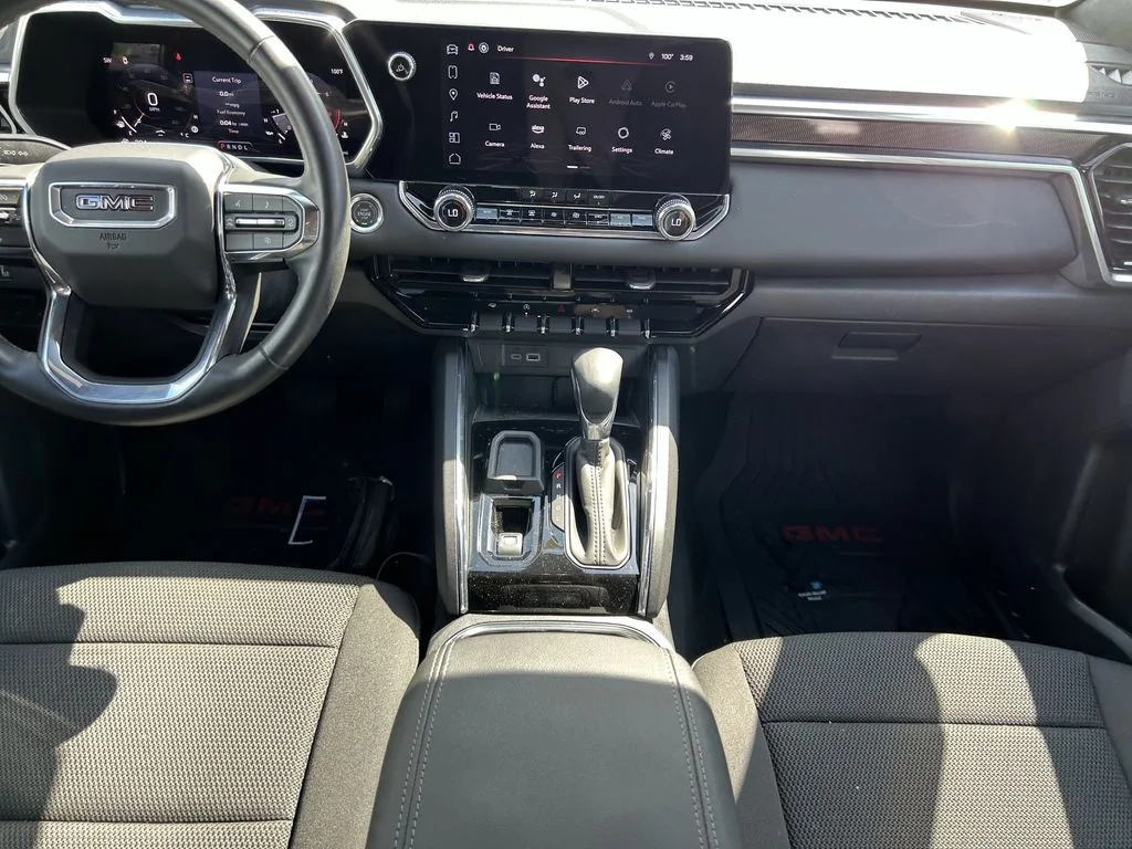 Used 2024 White GMC Elevation image 19