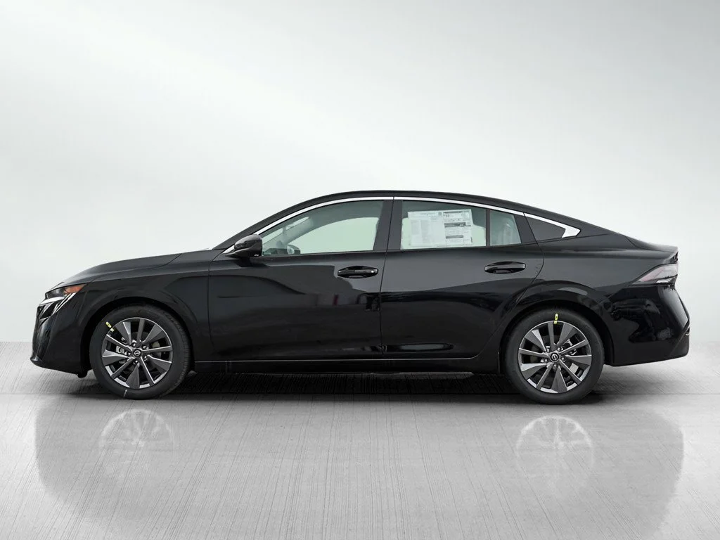 New 2026 Super Black Nissan SL image 4