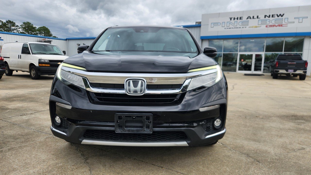 Used 2020 Black Honda Touring 8-Passenger image 8