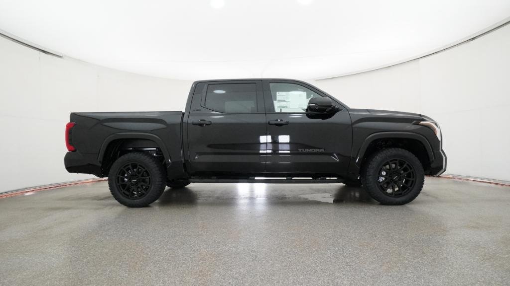 New 2026 Midnight Black Metallic Toyota SR5 image 15