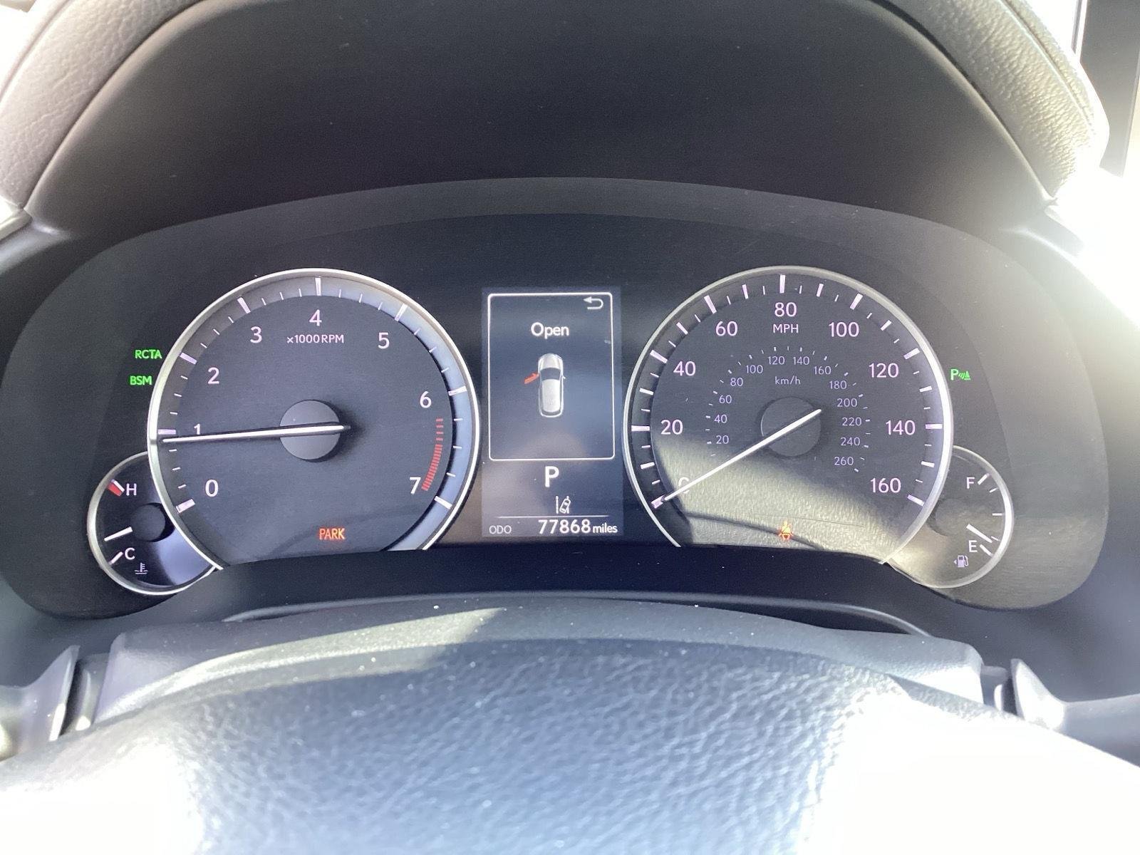 Used 2018 Matador Red Mica Lexus Base image 21