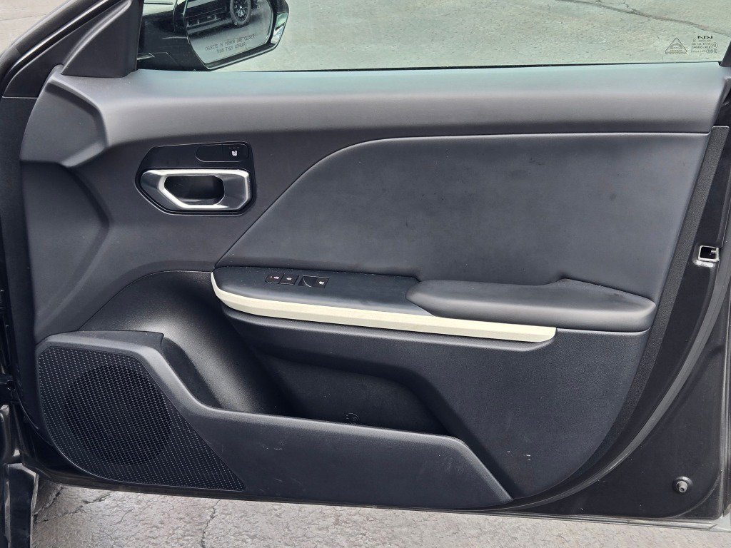 2025 Kia K4 GT-Line - Photo 6