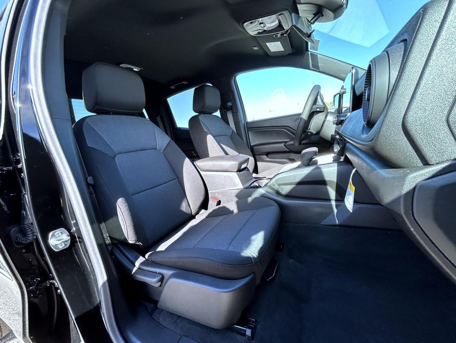 2026 Chevrolet Colorado Trail Boss - Photo 15
