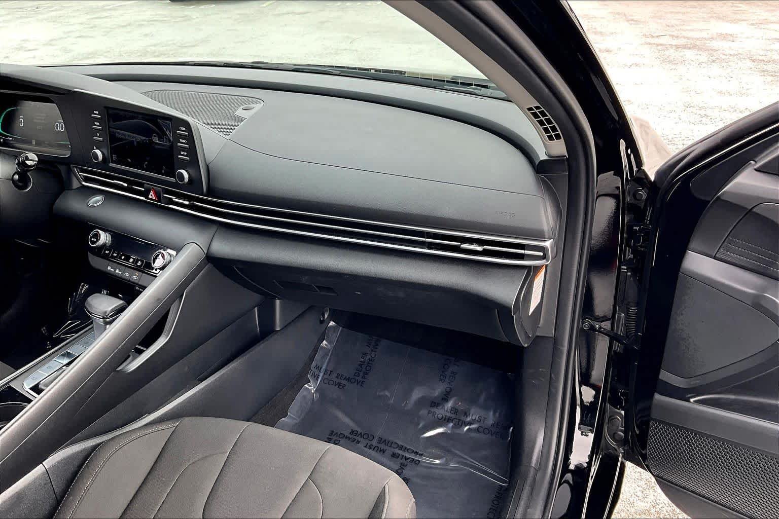 Used 2025 Abyss Black Hyundai Blue image 31