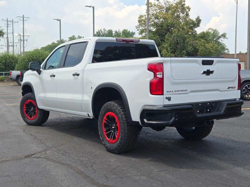 2026 Chevrolet Silverado 1500 ZR2 - Photo 15
