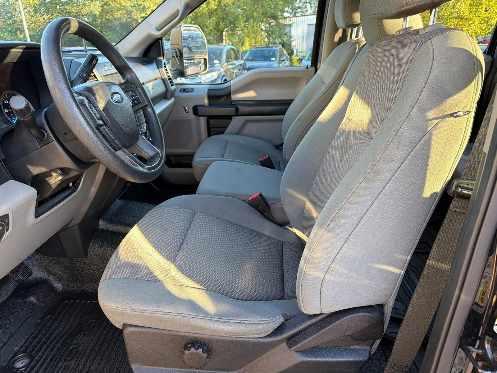 Used 2021 Agate Black Metallic Ford XL image 8