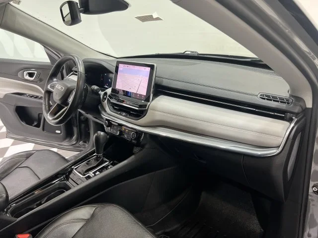 Used 2022 Sting Gray Clearcoat Jeep Limited image 25