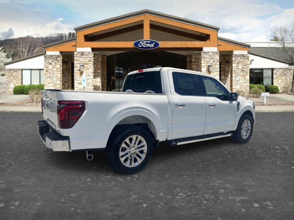 New 2026 Oxford White Ford Lariat® image 5