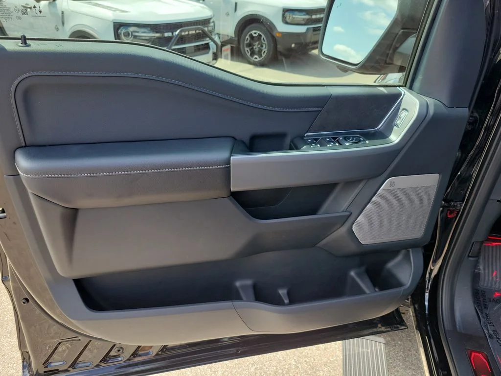 New 2026 Agate Black Metallic Ford XLT image 14