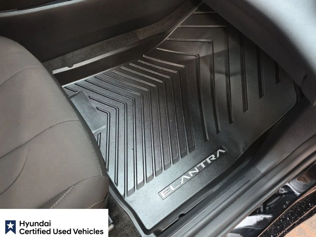 Certified Used 2025 Abyss Black Hyundai SEL Convenience image 12