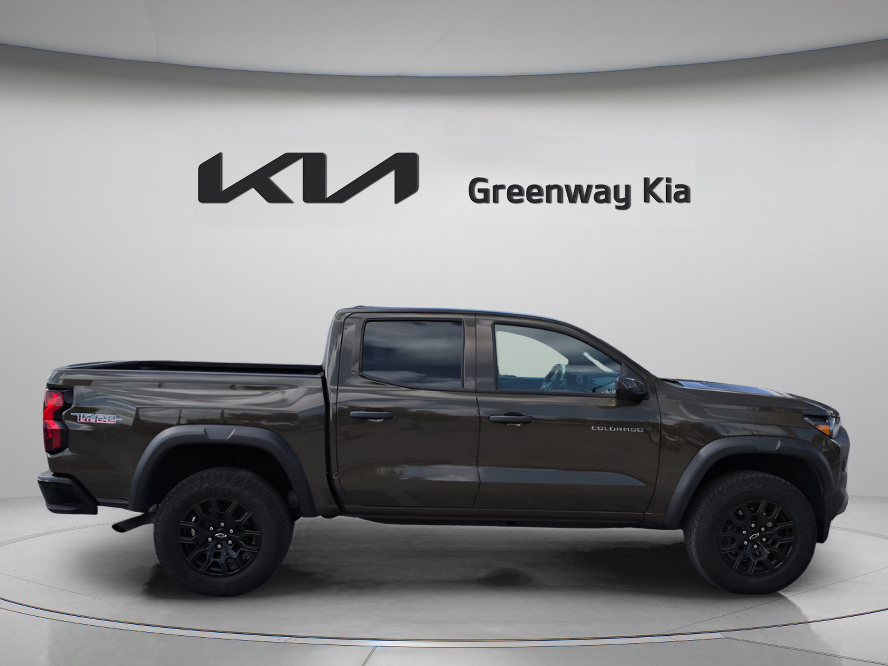 Used 2025 Harvest Bronze Metallic Chevrolet Trail Boss image 5