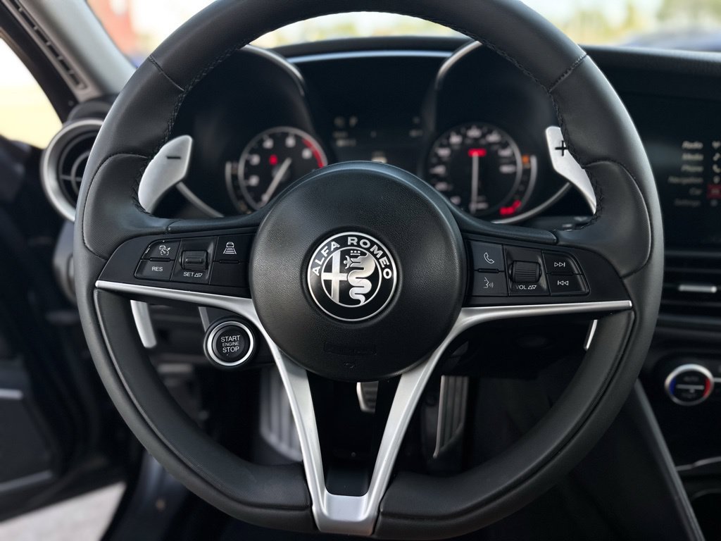 Used 2019 Black Alfa Romeo Ti Sport image 14
