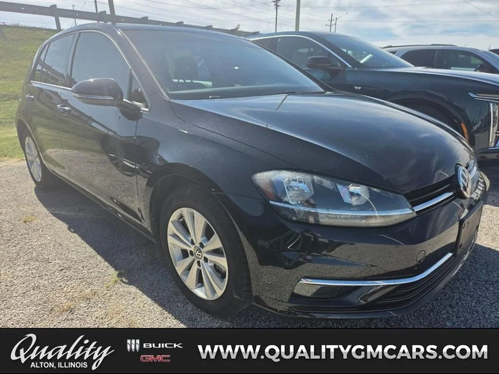 PRE-OWNED 2018 VOLKSWAGEN GOLF SE