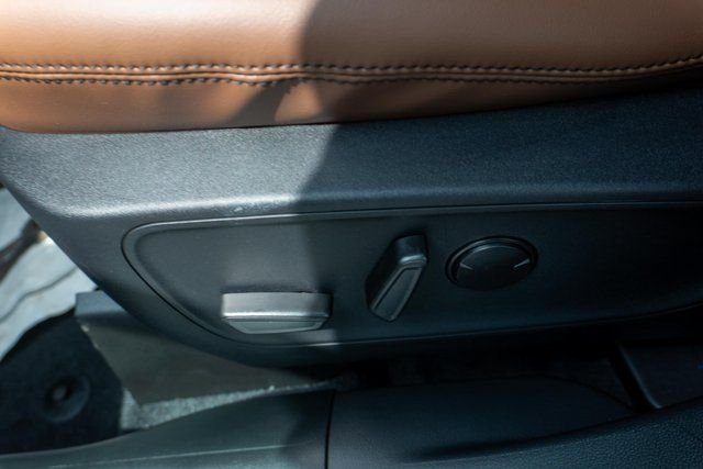 New 2026 Azure Gray Metallic Ford Outer Banks® image 19
