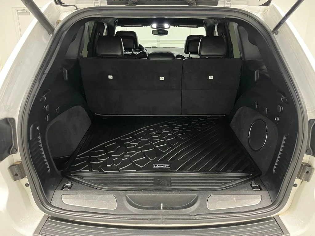 Used 2017 White Jeep Trailhawk image 48